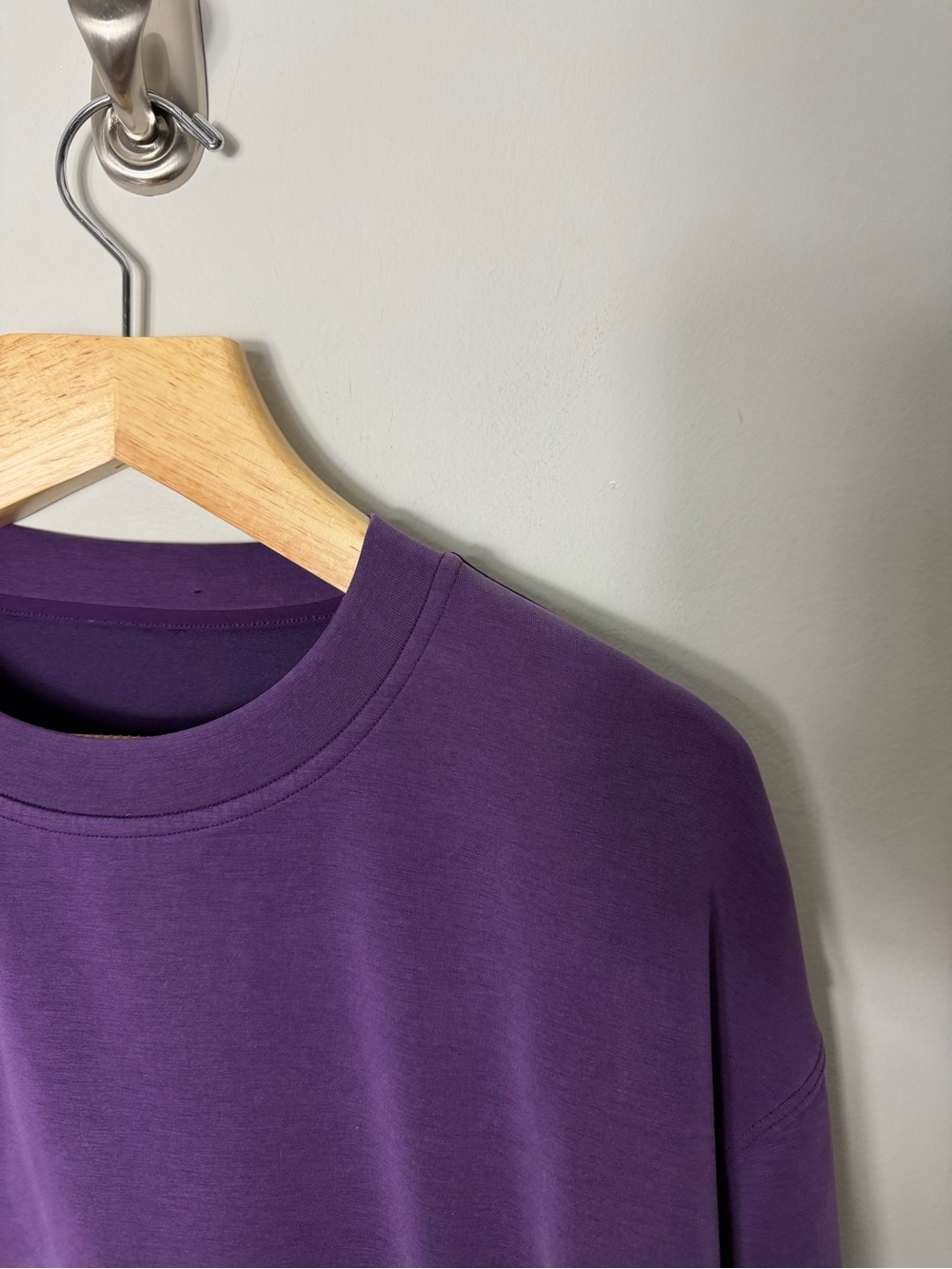 Lululemon Women’s Softstreme Perfectly Oversized Crewneck Sweatshirt Purple *t - Picture 5 of 11